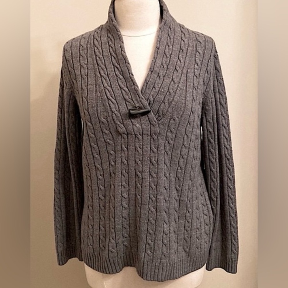 Josephine Chaus Grey SZ M Cottagecore Grandmacore Academic Preppy Knit Sweater